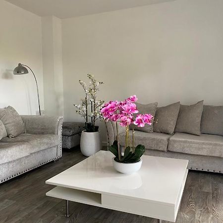 Modern, Stylish And Central Home Manchester Esterno foto