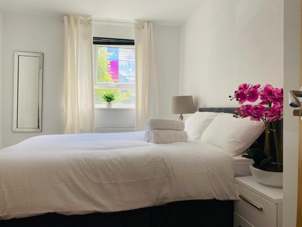 Modern, Stylish And Central Home Manchester Esterno foto